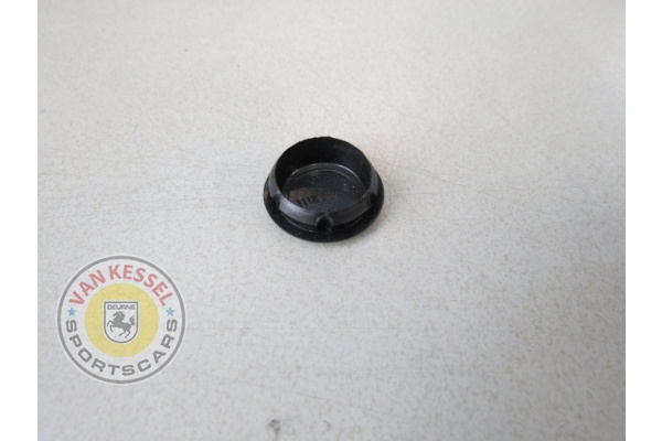 Sealing plug in door, rubber