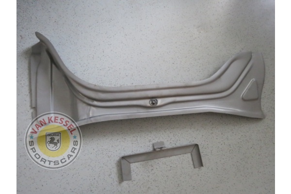 90150104920 / P204E - Benzinetanksteun binnenzijde 911 65-68 RD