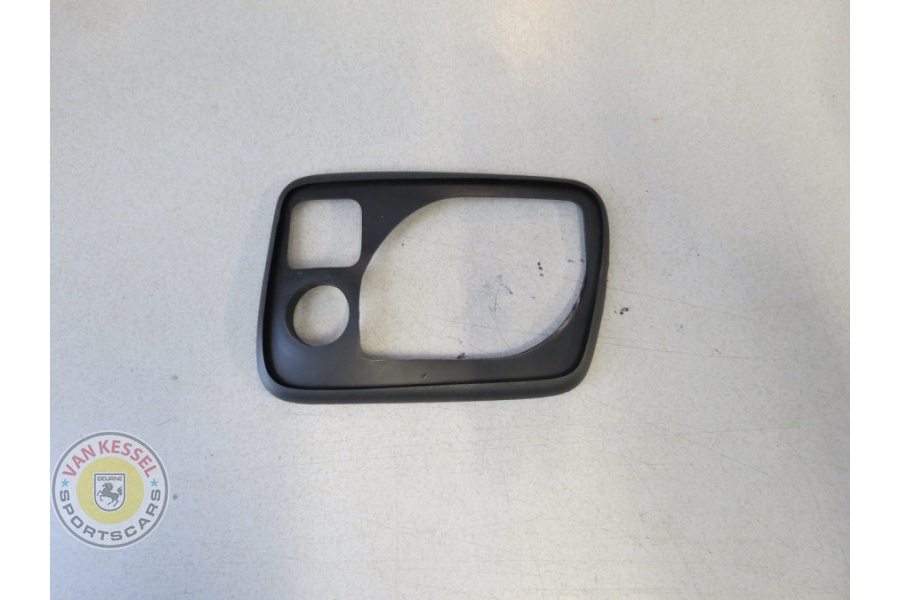 91173124800 - Rubber onder spiegel rechts, 911 74-91