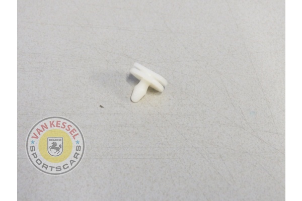 Clipbefestigung für Frontstoßstangengummi 911