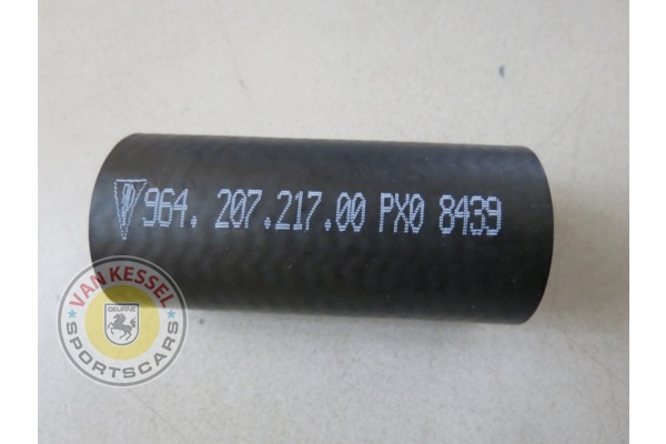 Oil tank connection hose at bottom, 964