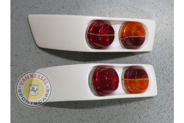 Achterlichtset polyester 911ST 69-89