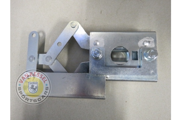 Verriegelung der vorderen Abdeckung 356A und 356B