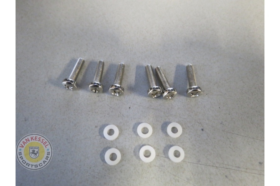 PCG63191100 - Schroefset achterlicht 911 70-89 rvs kleur
