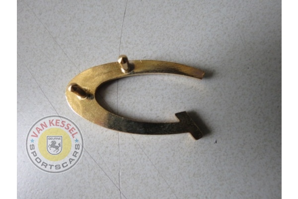 64455930207 - Embleem 'C' van 356C in goud