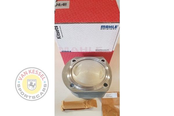 Piston and cylinder set 84mm 911 2.4T