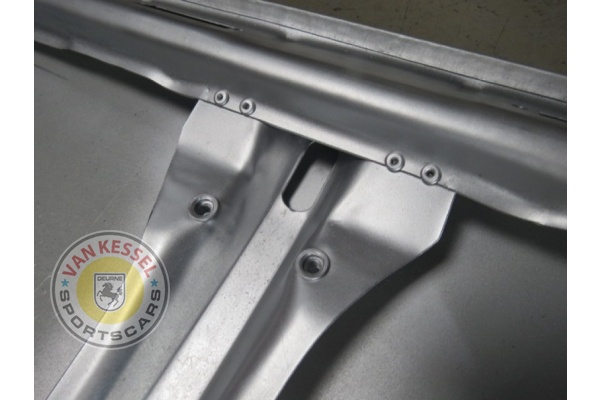 91151201010 - Achterklep 911-912 68-73 met louvres