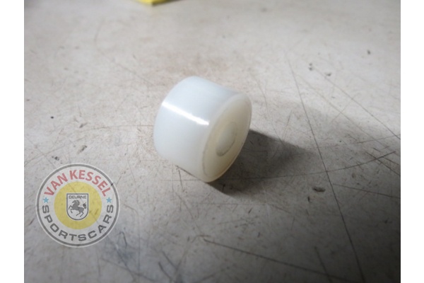 91155914500 - Afstandsbusje voor de zijskirt, 11.5mm