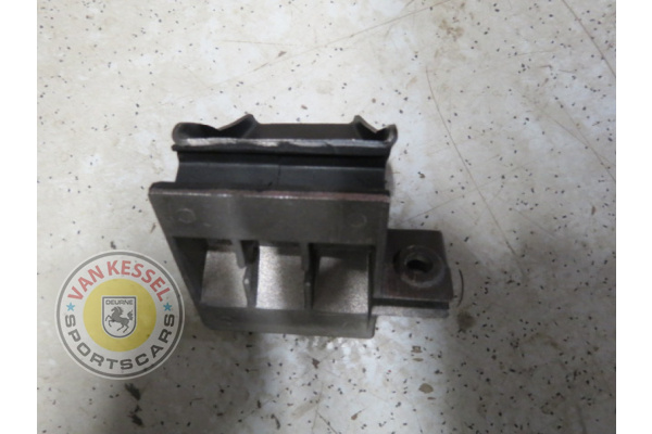 94433107501 - achterasdraagrubber 924-944-968 links