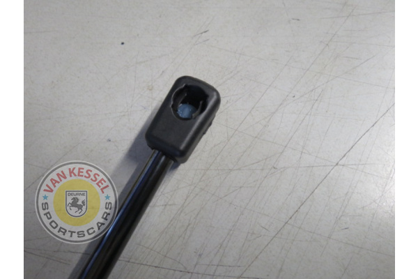 99651255104 - Gasveer achterklep 996 Carrera 4S