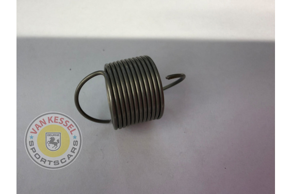 Throttle rod spring on K-jetronic